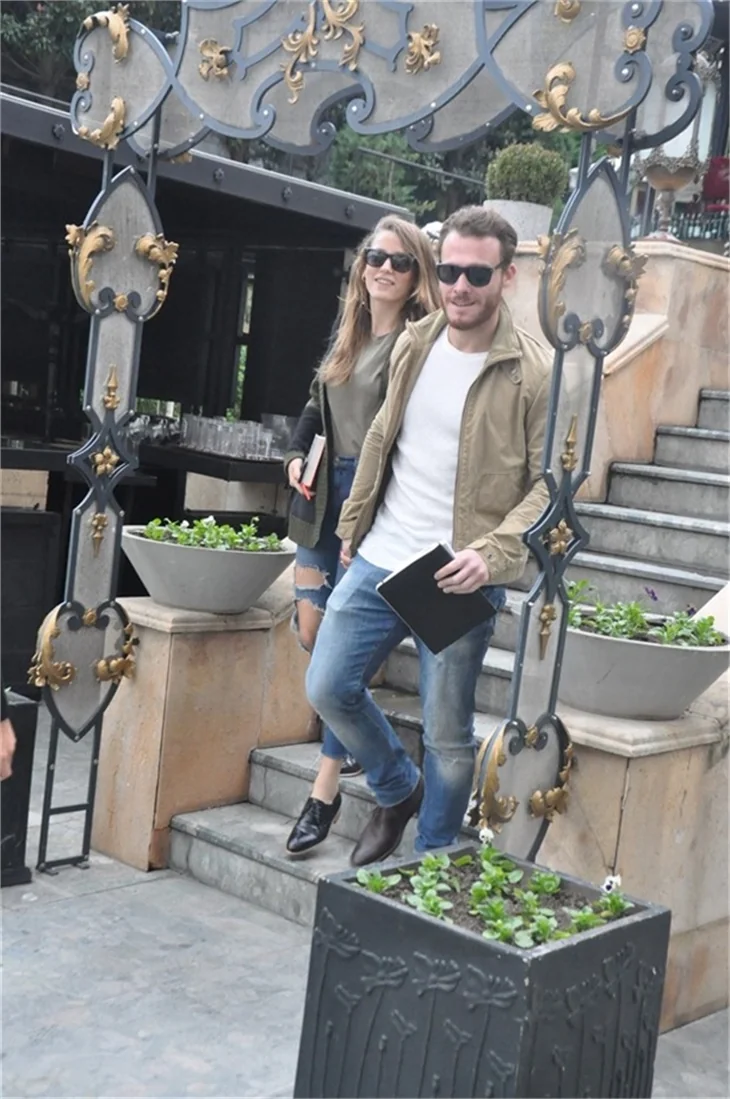 Serenay Sarıkaya ameliyatıyla ilgili soruları yanıtladı