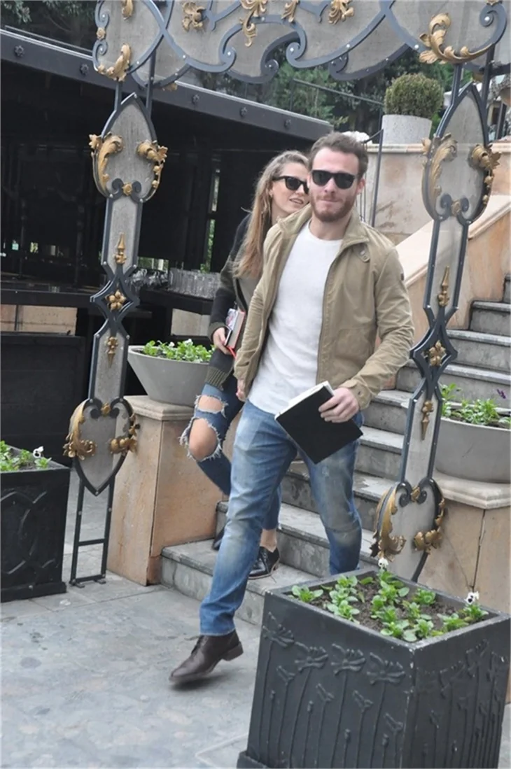 Serenay Sarıkaya ameliyatıyla ilgili soruları yanıtladı