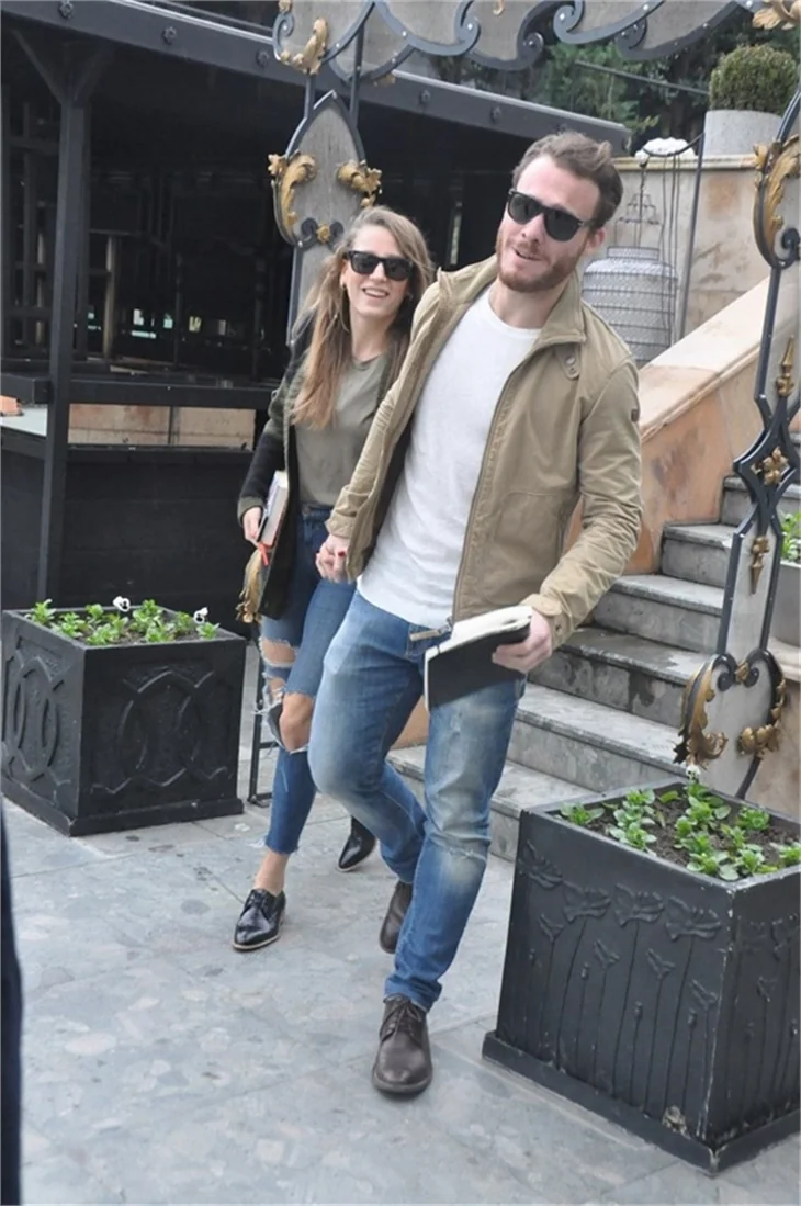 Serenay Sarıkaya ameliyatıyla ilgili soruları yanıtladı