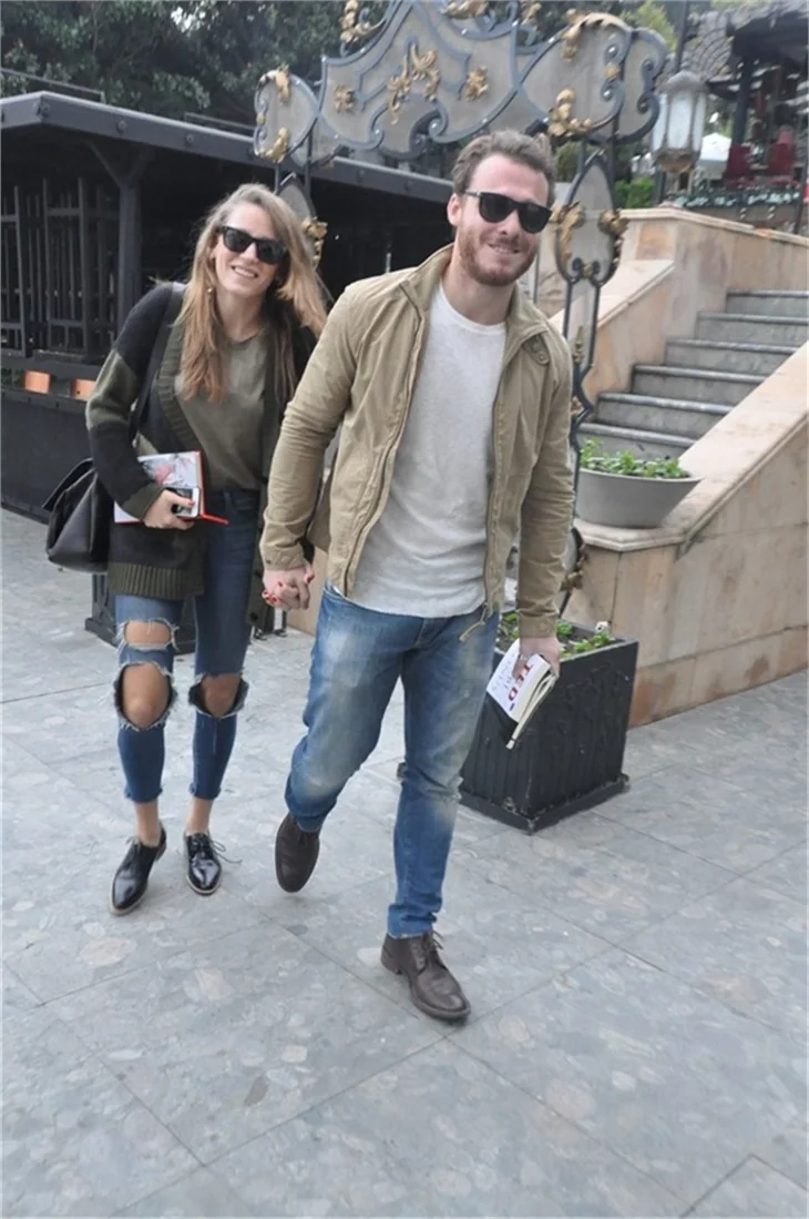 Serenay Sarıkaya ameliyatıyla ilgili soruları yanıtladı