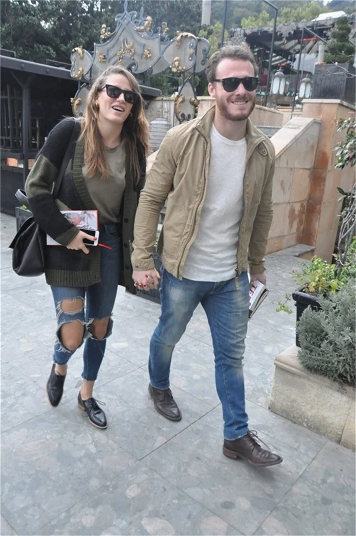Serenay Sarıkaya ameliyatıyla ilgili soruları yanıtladı