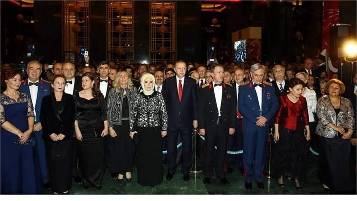 Cumhurbaşkanlığı Sarayı'ndaki resepsiyondan kareler