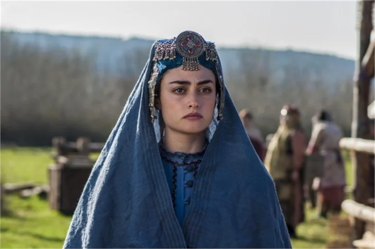 Esra Bilgiç hakkında bilinmeyenleri anlattı