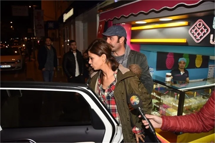 Timur Acar ve Eda Özerkan'ın Bebek çıkarması