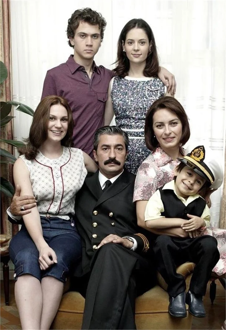 Ayça Bingöl'ün ikiz heyecanı
