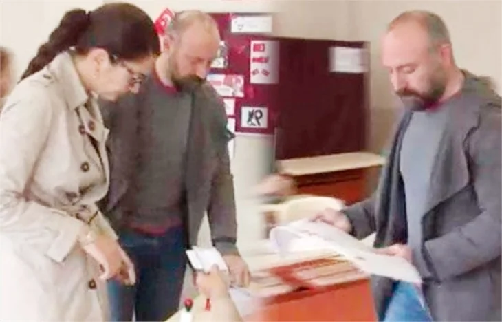 Halit Ergenç'in oy pusulasında damga krizi