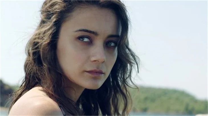 Damla Sönmez: Gülru olsam her şeyimi toplayıp gitmiştim