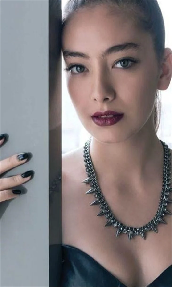 Neslihan Atagül'ün resim yeteneği ortaya çıktı