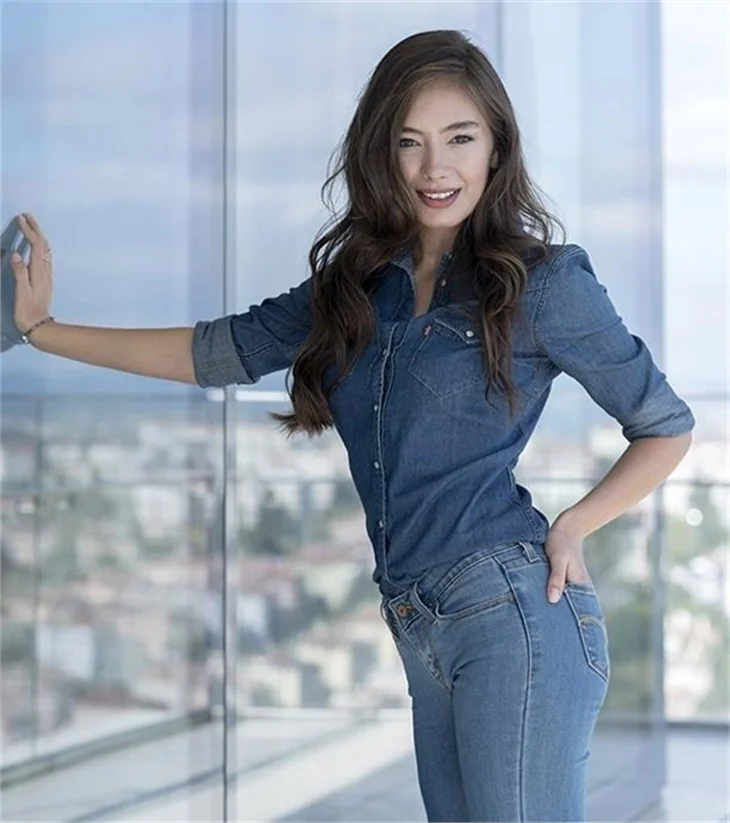Neslihan Atagül'ün resim yeteneği ortaya çıktı