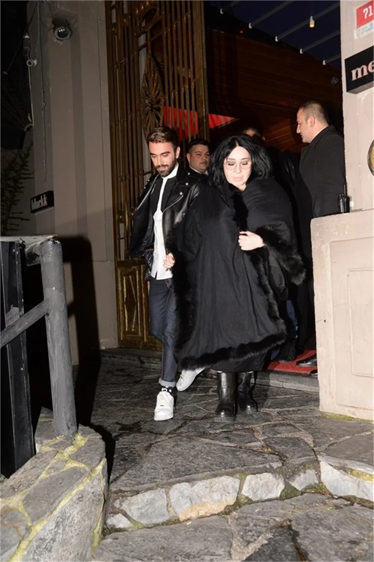 Demet Akalın ve Okan Kurt'un partisine ünlü akını