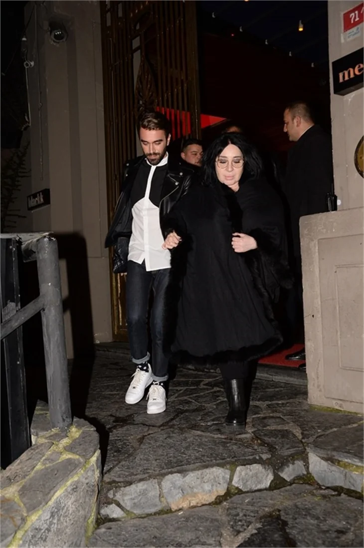 Demet Akalın ve Okan Kurt'un partisine ünlü akını