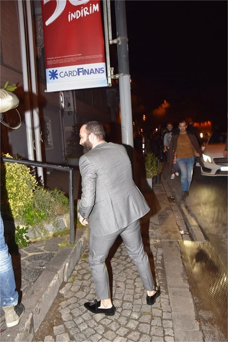 Demet Akalın ve Okan Kurt'un partisine ünlü akını