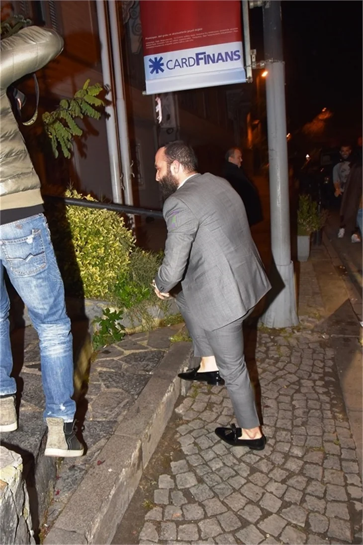 Demet Akalın ve Okan Kurt'un partisine ünlü akını
