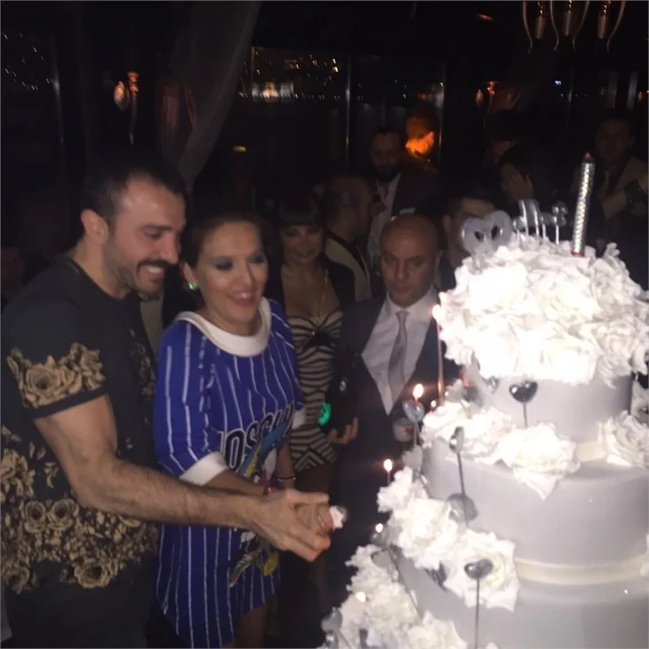 Demet Akalın ve Okan Kurt'un partisine ünlü akını