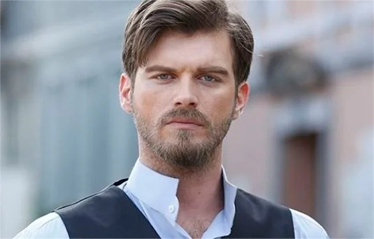 Dedektif Kıvanç Tatlıtuğ