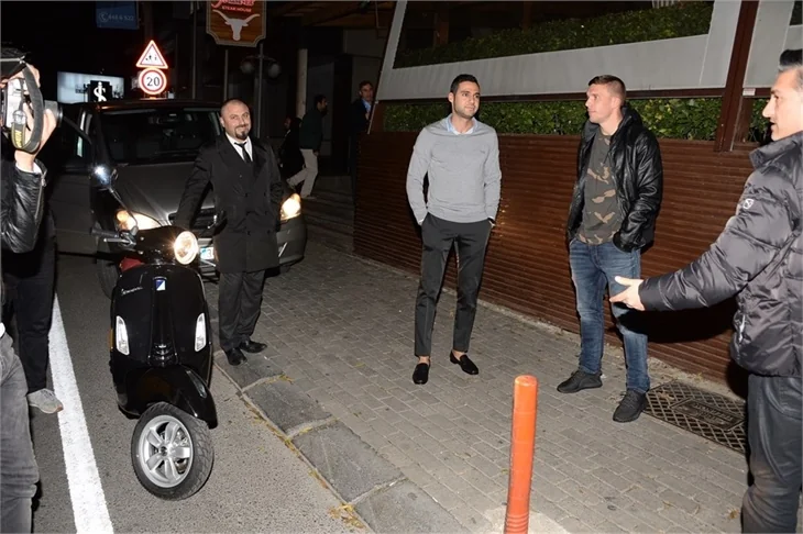 Galatasaray'lı Podolski'nin ilginç taktiği