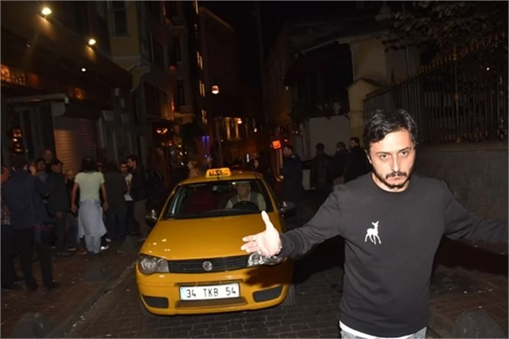 Model'in solisti Fatma Turgut, Cihangir'de tekme tokat kavga etti