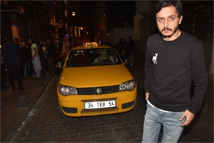 Model'in solisti Fatma Turgut, Cihangir'de tekme tokat kavga etti