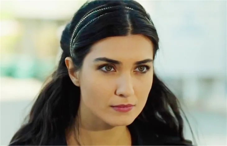 Arabistan’da Tuba Büyüküstün çılgınlığı