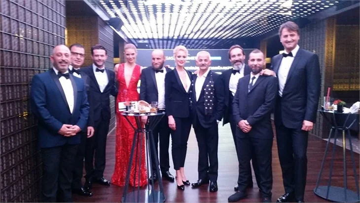 Cem Yılmaz'ın yeni filmi "Ali Baba ve Yedi Cüceler"in galasına ünlü akını
