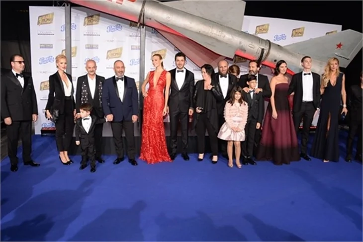 ‘Ali Baba ve 7 Cüceler’in galasında şıklık yarışı