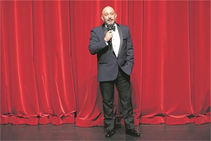 ‘Ali Baba ve 7 Cüceler’in galasında şıklık yarışı