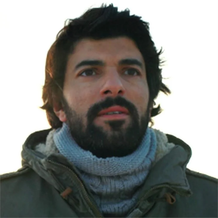 Engin Akyürek Emmy yolcusu