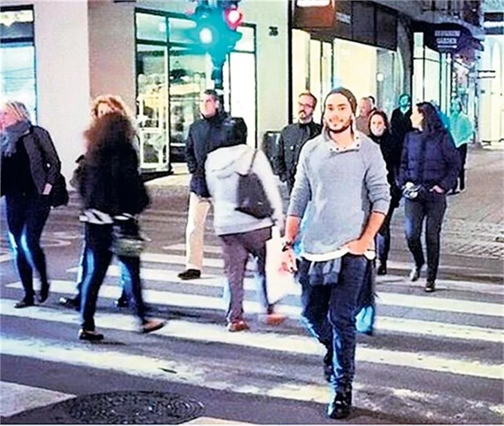 Rüzgar Erkoçlar, Hülya Avşar'la aynı filmde rol alacak mı?
