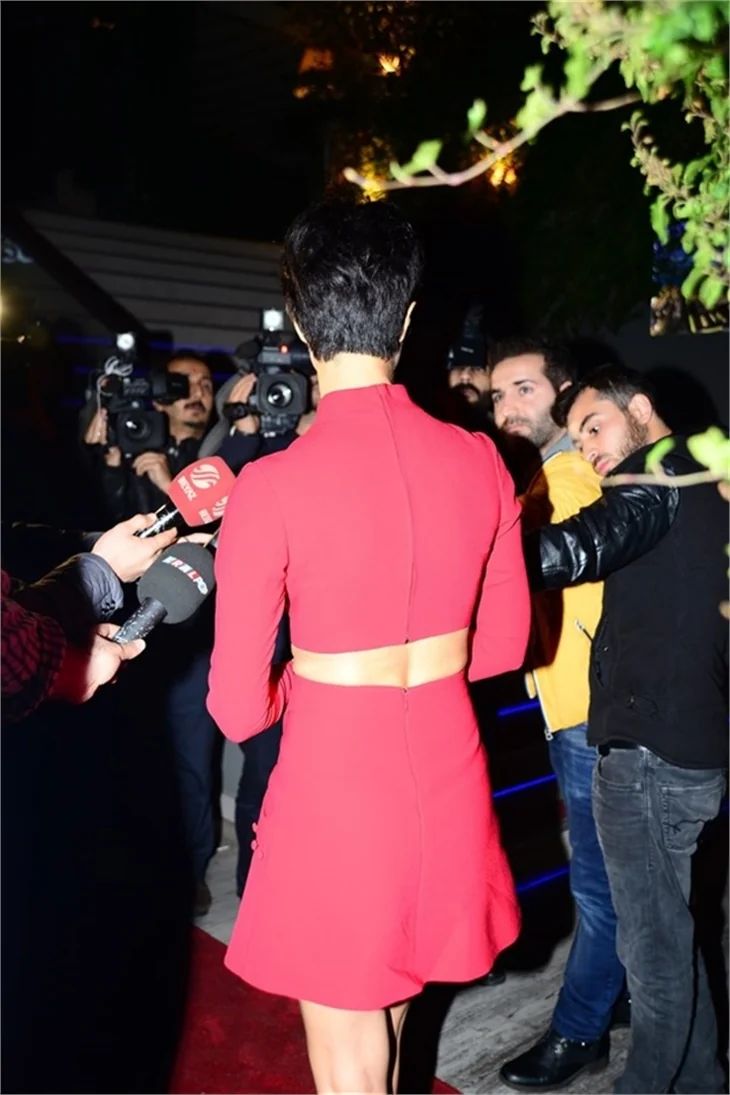 Tuba Büyüküstün: Saçımı en çok annem beğendi