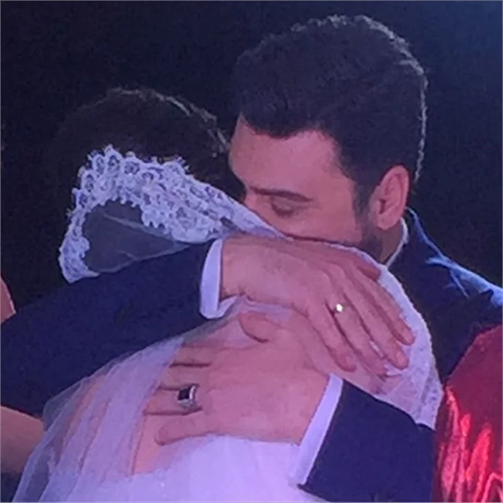 Bülent Emrah Parlak ve Burcu Gönder evlendi