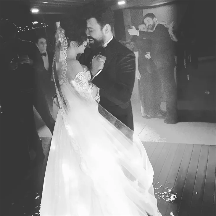 Bülent Emrah Parlak ve Burcu Gönder evlendi
