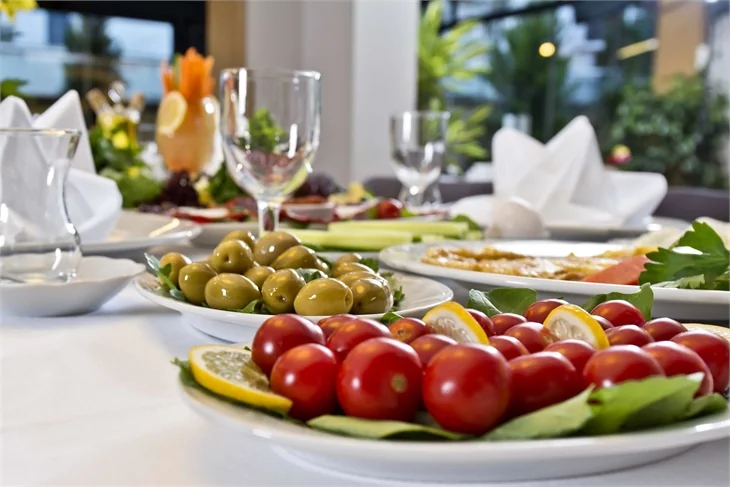 Kalbur Et'in kahvaltı şöleni
