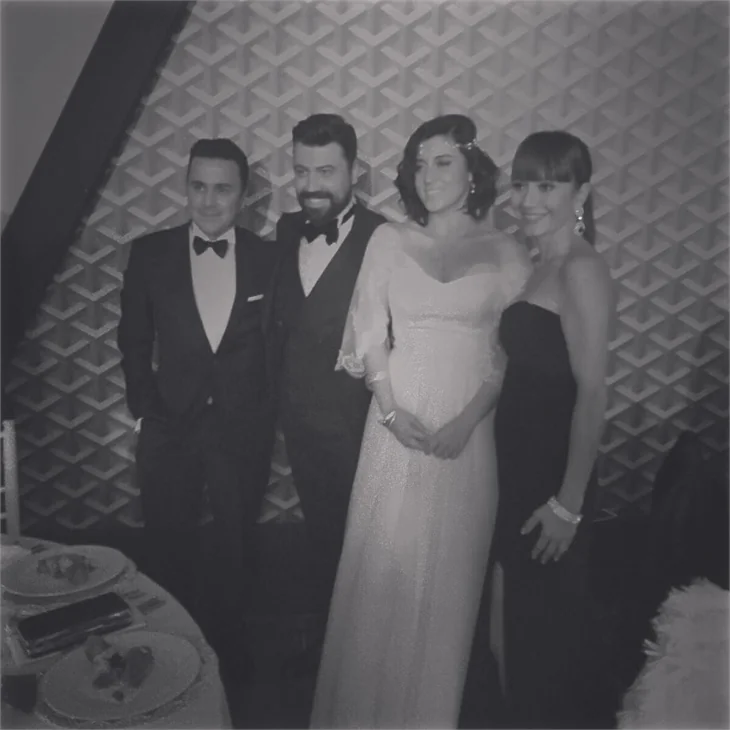 Bülent Emrah Parlak ve Burcu Gönder'in düğününde ünlüler geçidi