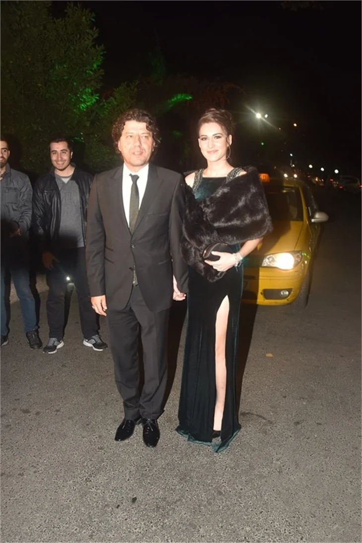 Bülent Emrah Parlak ve Burcu Gönder'in düğününde ünlüler geçidi