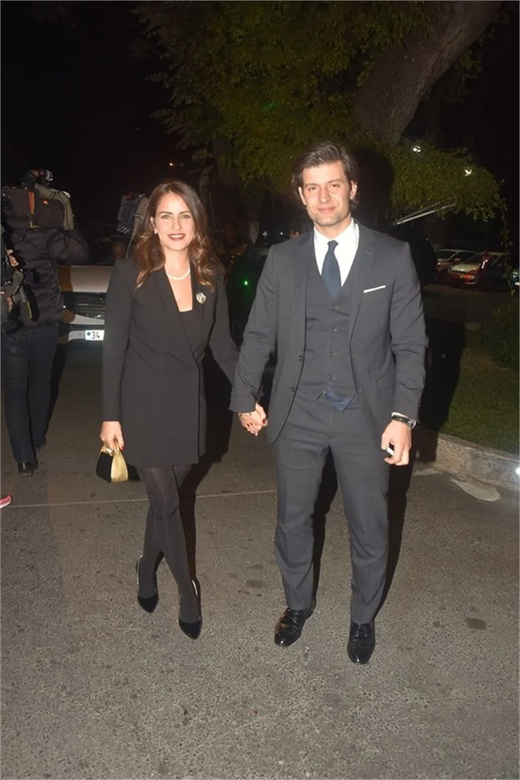 Bülent Emrah Parlak ve Burcu Gönder'in düğününde ünlüler geçidi