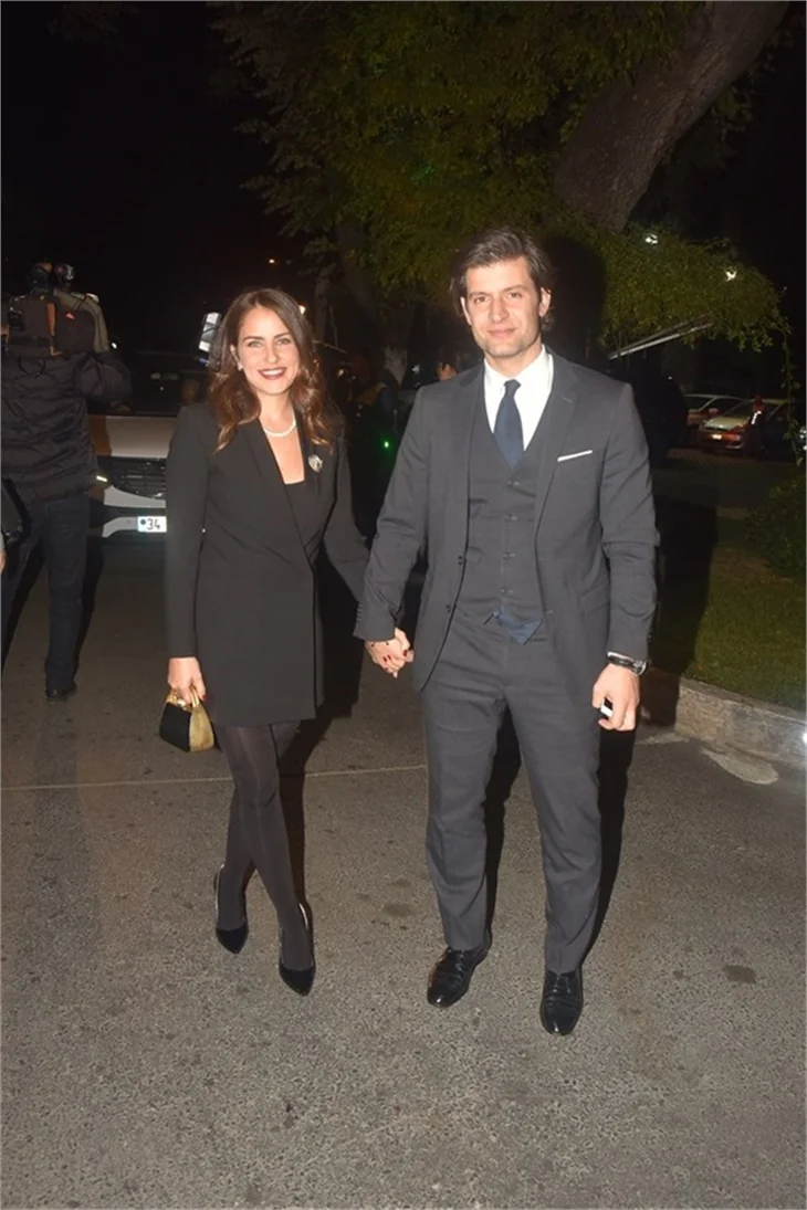 Bülent Emrah Parlak ve Burcu Gönder'in düğününde ünlüler geçidi