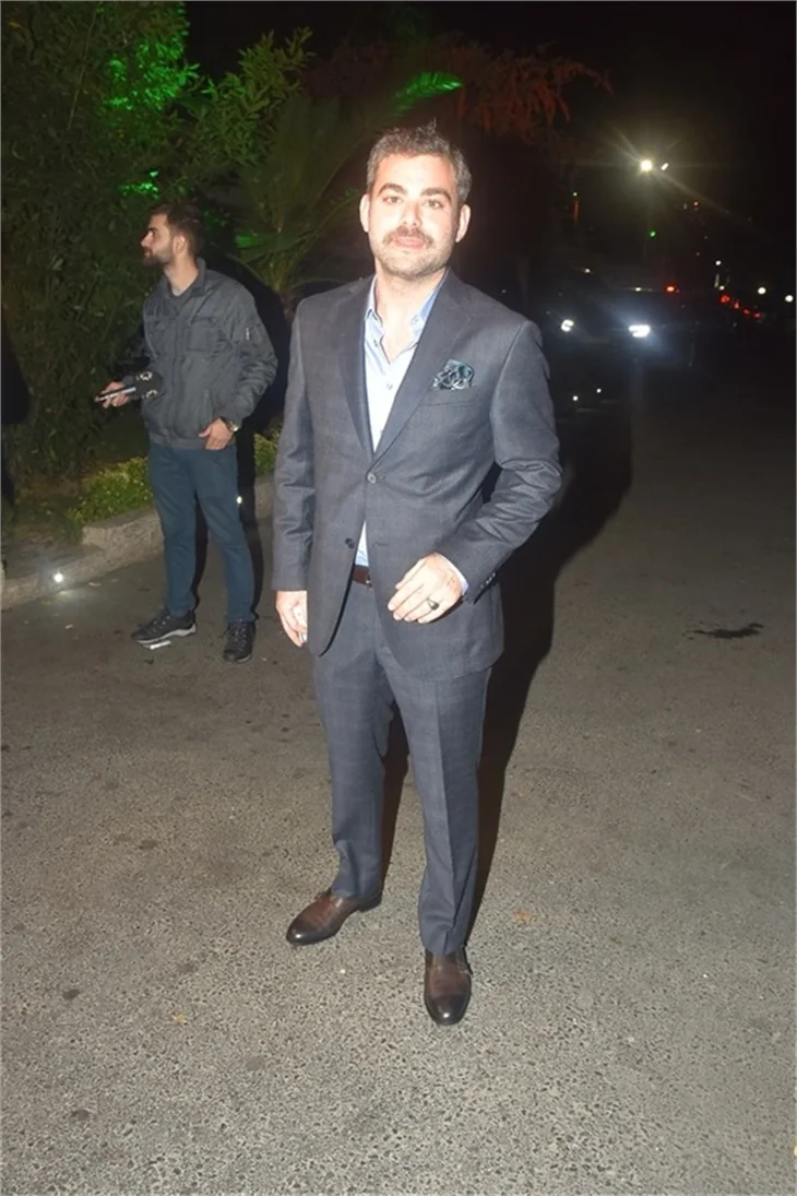 Bülent Emrah Parlak ve Burcu Gönder'in düğününde ünlüler geçidi
