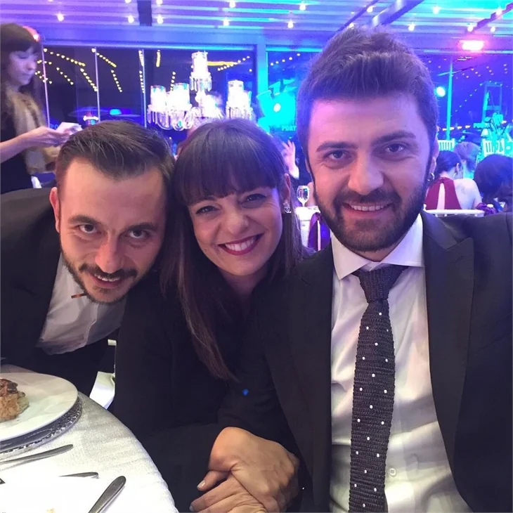 Bülent Emrah Parlak ve Burcu Gönder'in düğününde ünlüler geçidi