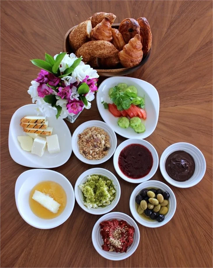 Kahvaltıda Boğaz havası