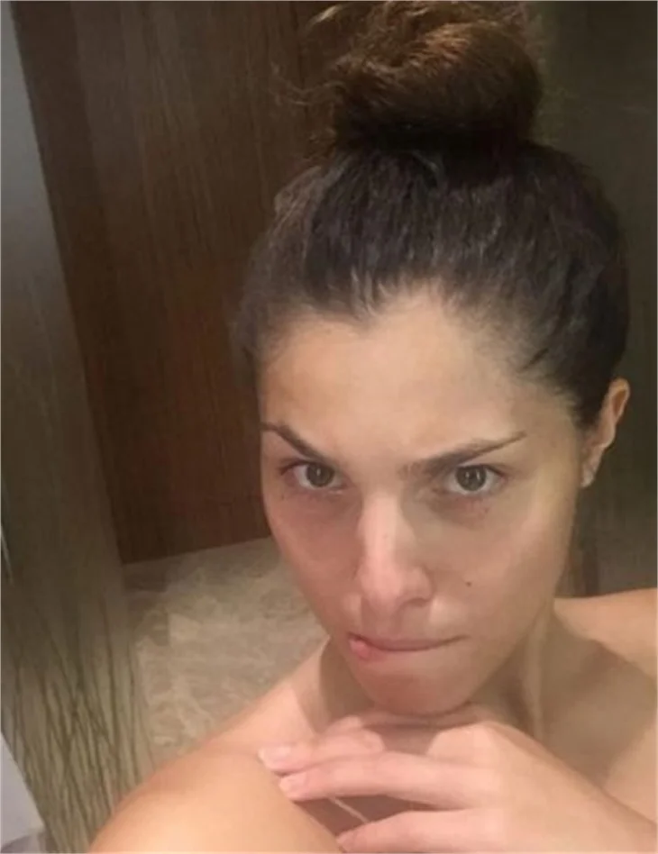 Stina Sanders instagram pozlarıyla olay oldu!