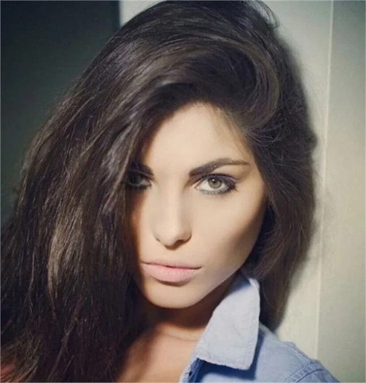 Stina Sanders instagram pozlarıyla olay oldu!