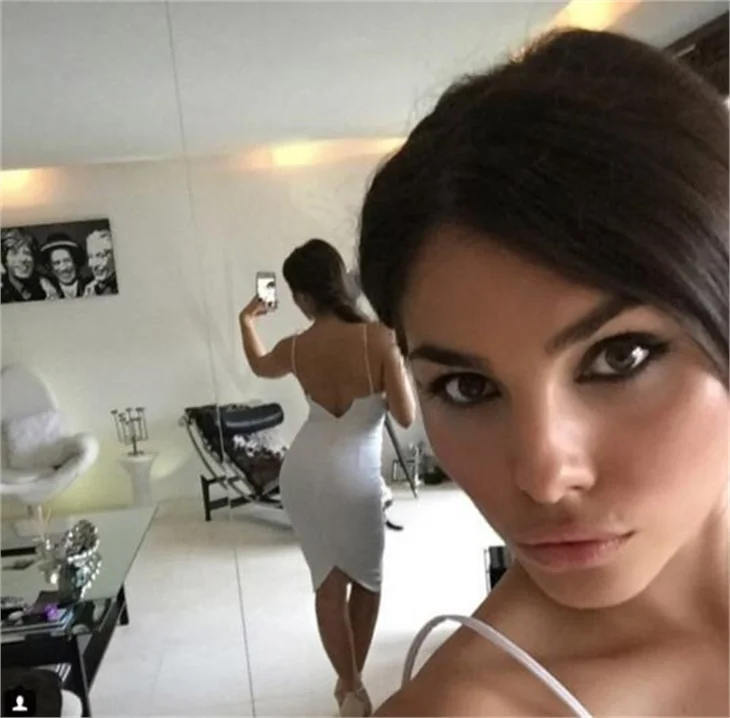 Stina Sanders instagram pozlarıyla olay oldu!