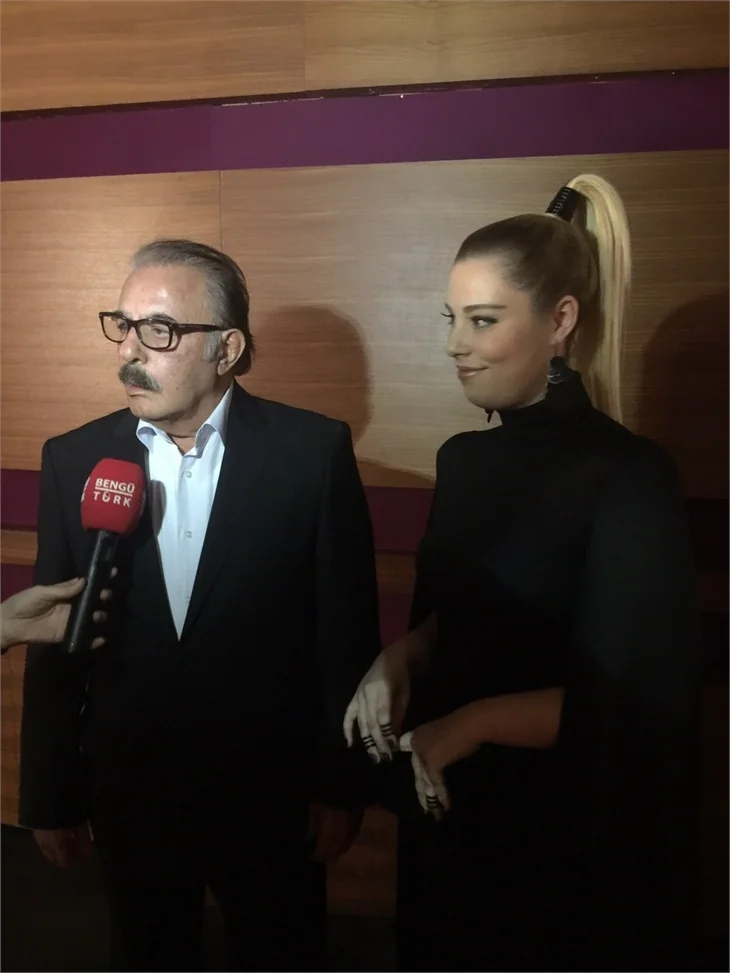 Türkan Şoray imzalı "Uzaklarda Arama" filminin galasında ünlüler geçidi
