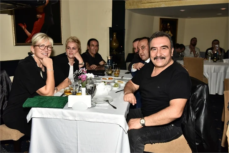Zara ve Ümit Besen'den Günay sahnesinde müzik ziyafeti