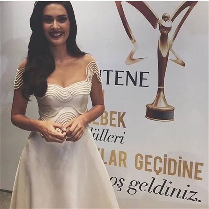 Altın Kelebek Ödül Töreni'nde şıklık yarışı