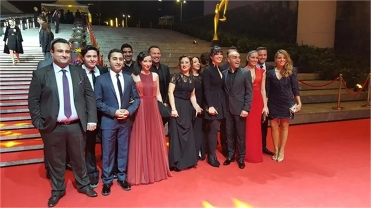 'Altın Kelebek'te kırmızı halının şıkları-rüküşleri!