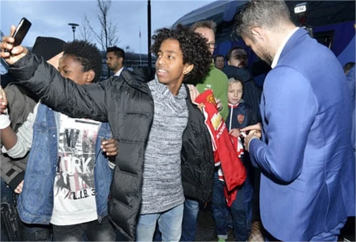 Van Persie Arsenallileri şok etti