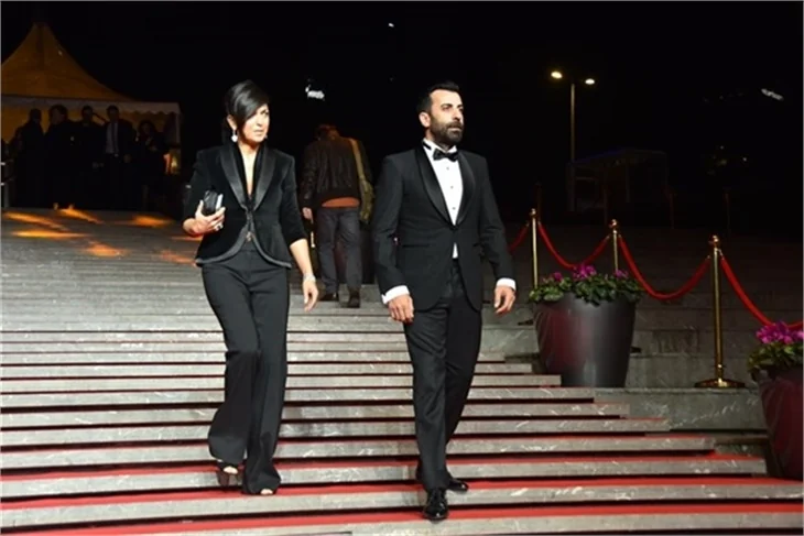 Ünlü isimlerin şıklık yarışı!