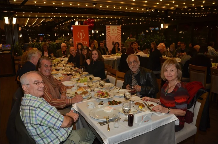 52. Altın Portakal Film Festivali'nin Yıldızları Günaydın'da Buluştu