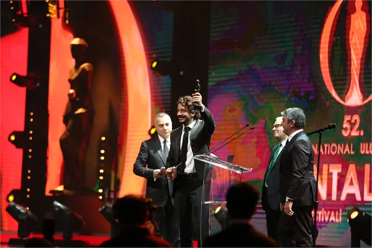 Antalya Film Festivali'nde kırmızı halı şıklığı